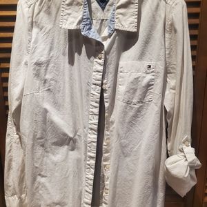 NWOT TOMMY HILFIGER BLOUSE